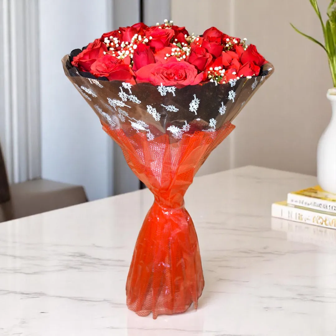 Buy Stunning Red Rose Bouquet online in Mumbai, Delhi, Hyderabad, Bangalore, and More