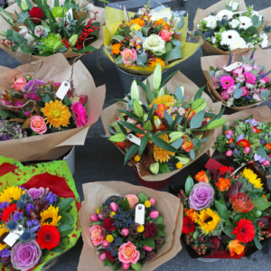 Bouquets to express condolences in a way that is meaningful with a bouquet of forget-me-nots.