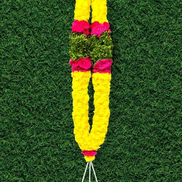Large-size Chamanti Flower Garland - Image 4