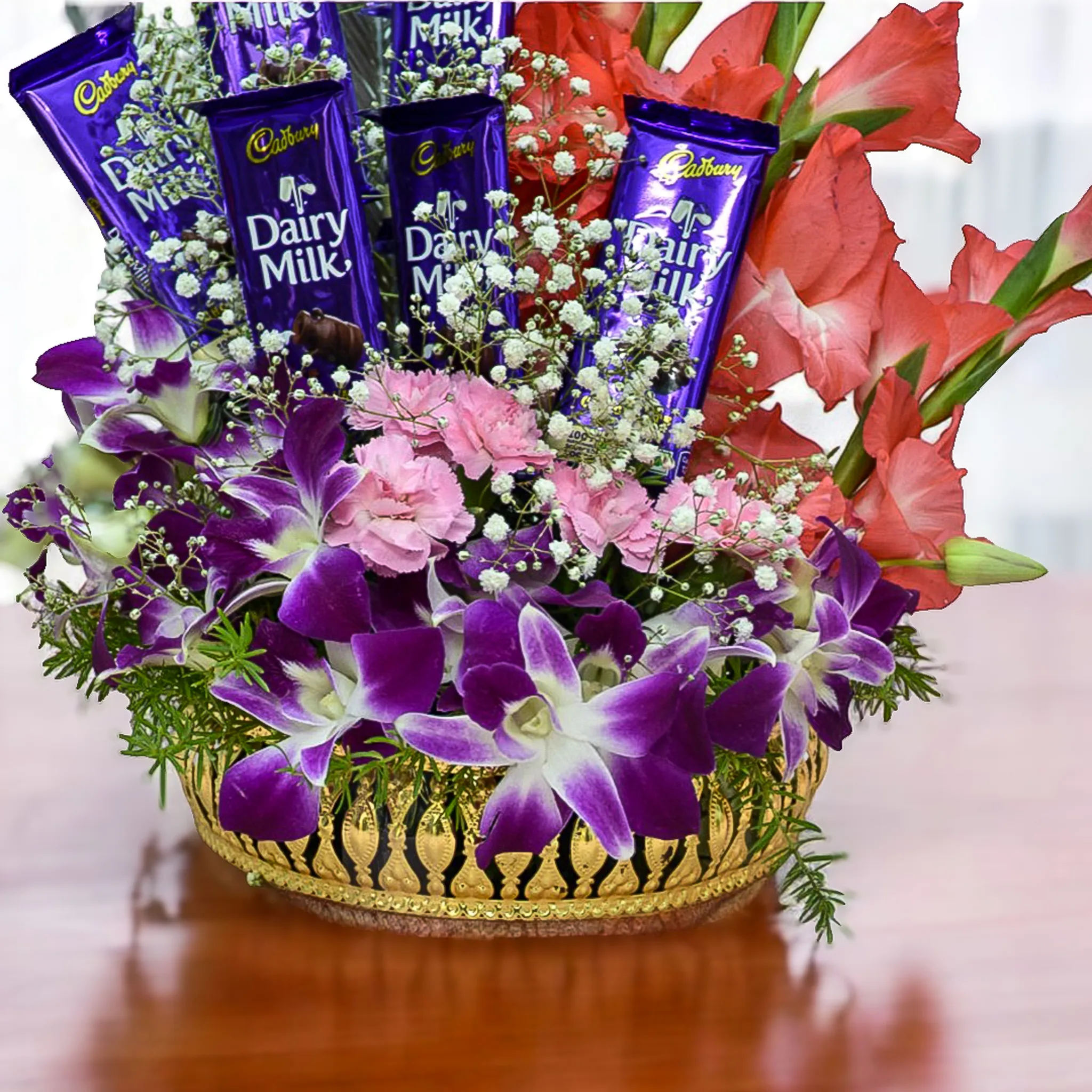 Flower & Chocolate Basket in Hyderabad, Delhi, Mumbai, Bangalore, and More at best prices