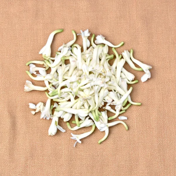 Fresh lily flowers available across India for free home delivery