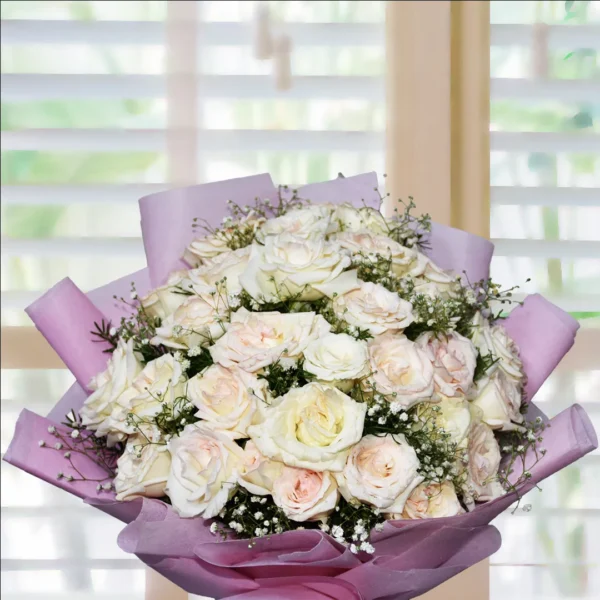 Light Peach (Semi-White) Roses Boquet