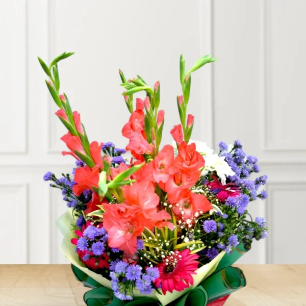 Luxurious flower bouquet made with premium flowers in India