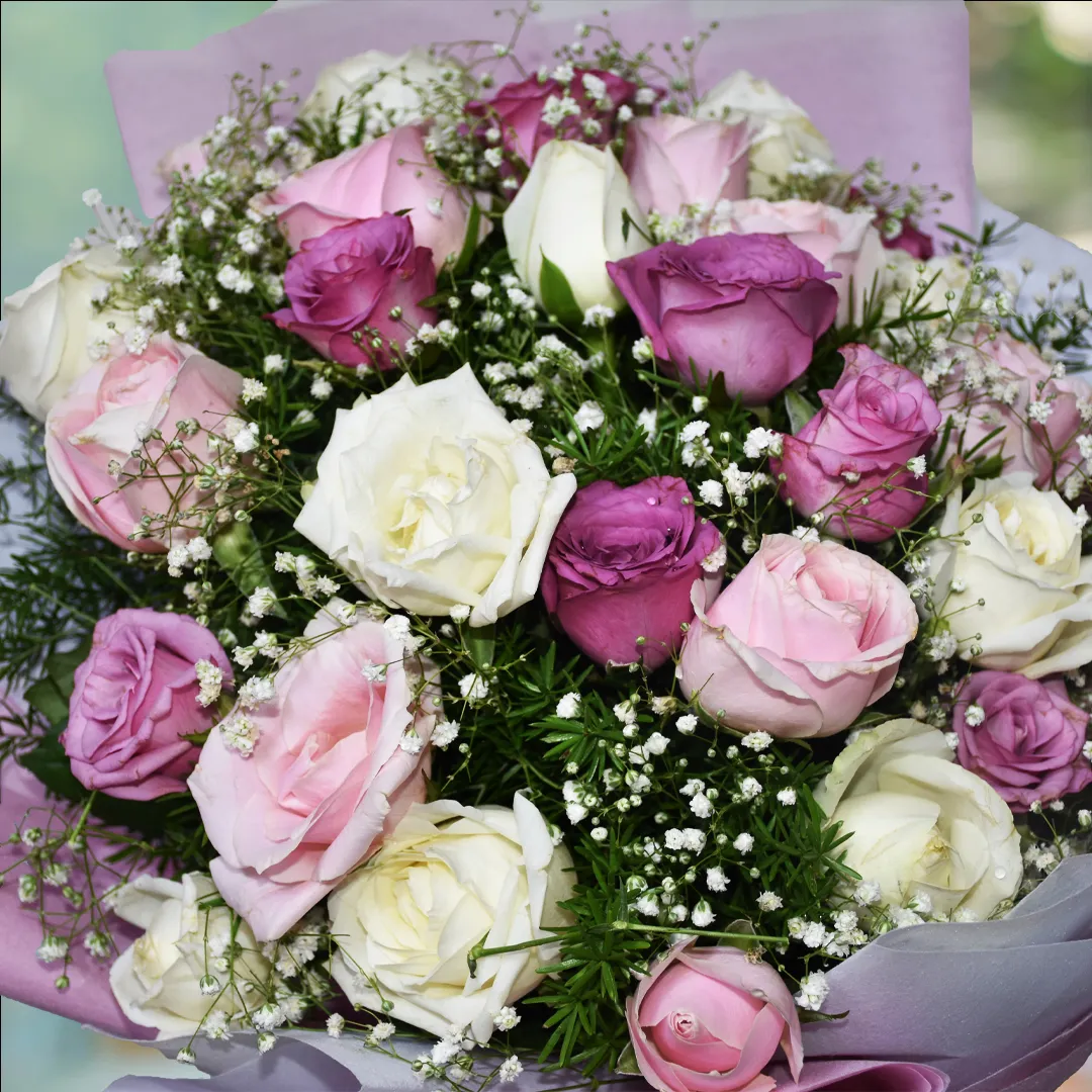 Premium Mixed Rose Bouquet with White & Purple Roses