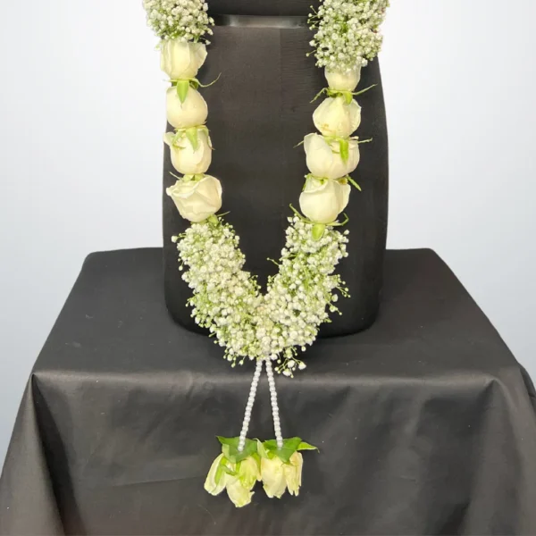Elegant White rose & gypsy garland - Pelli poola dandalu