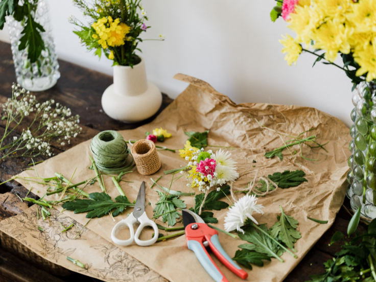 How to Make a DIY Flower Bouquet for Valentine’s