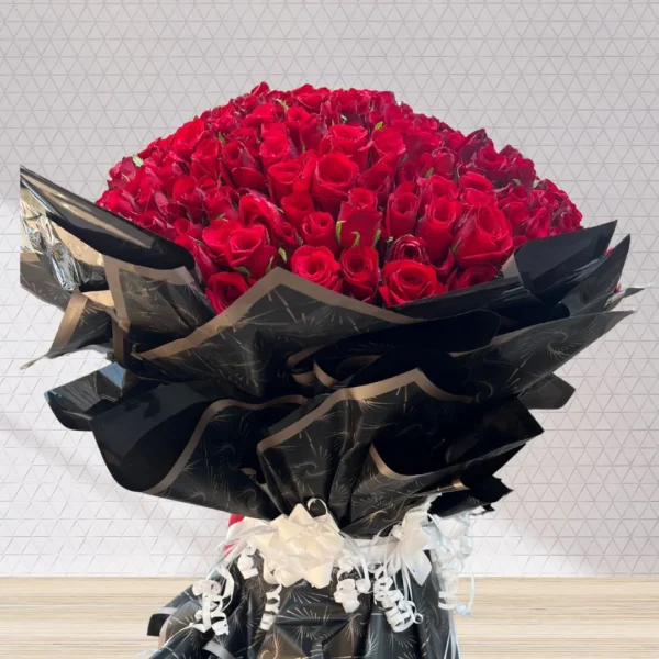 Order the Stunning red rose bouquet with 1000 red roses for your partner at best prices in India