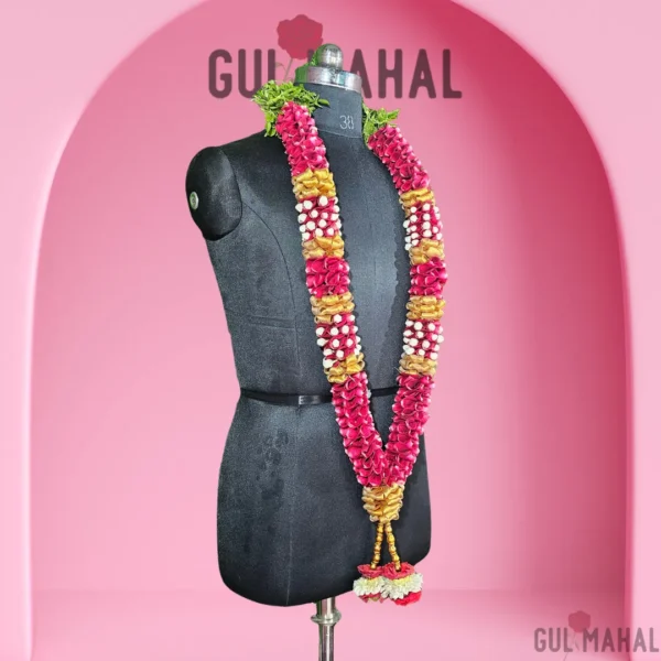 Beautiful rose petals garland for wedding-reception-engagement