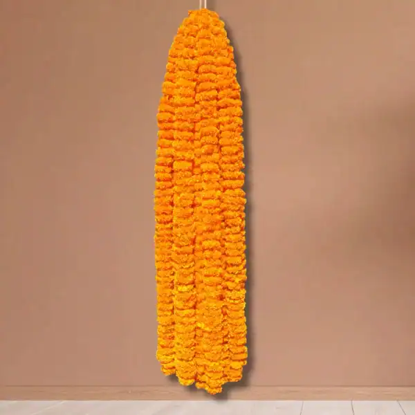 Fresh Orange Marigold flowers strings