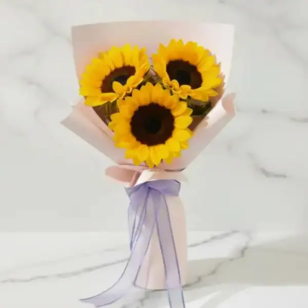 Beautiful Sunflower bouquet with 3 sunflowers