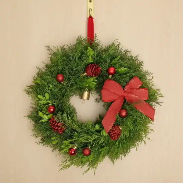 Holiday wreath