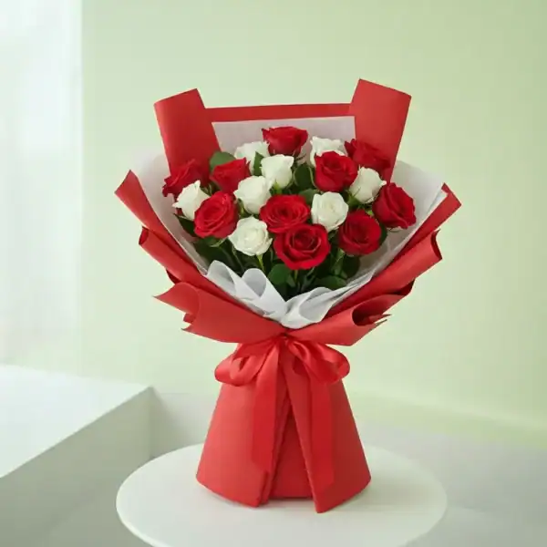 Order Red and white roses Bouquet at best prices in India