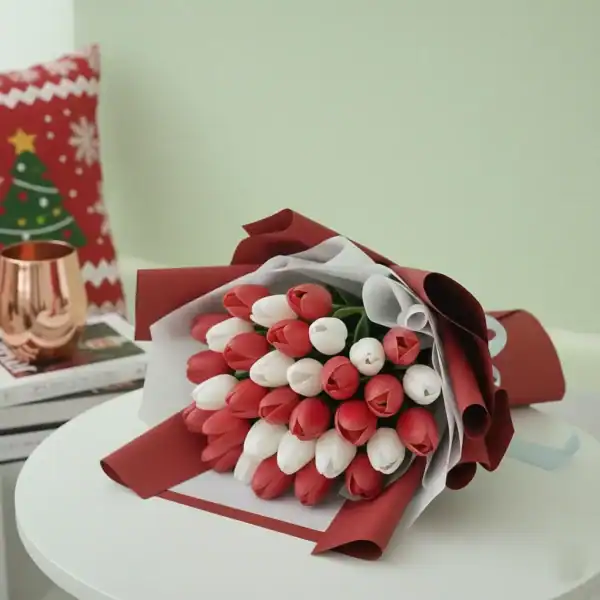 Red & White Tulips Bouquet