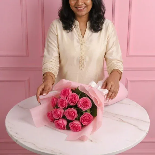 Pink Rose Bouquet on the table